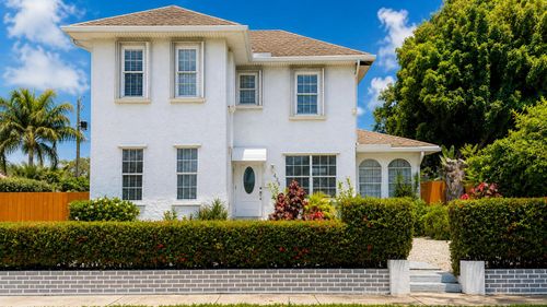 429 Greenbriar Dr, West Palm Beach, FL, 33403-2620 | Card Image