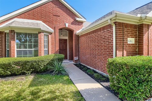 1208 Dover Heights Trl, Mansfield, TX, 76063-7569 | Card Image