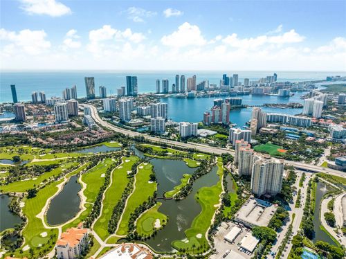 apt-2412-19501 W Country Club Dr, Aventura, FL, 33180-2481 | Card Image