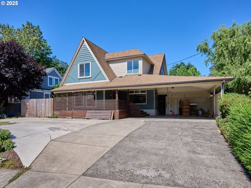 795 Corby St, Woodburn, OR, 97071-3814 | Card Image