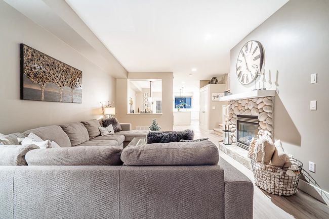 89 Fernway Dr, Home with 4 bedrooms, 3 bathrooms and 3 parking in Port Moody BC | Image 15