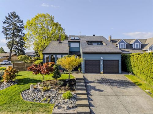 501 Westview Pl, Nanaimo, BC, V9V1B3 | Card Image
