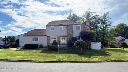 7 Mariposa Pl, Old Bridge, NJ, 08857-3307 | Card Image