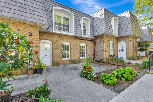 apt-7b1-655 Middle Country Rd, Coram, NY, 11727-3343 | Card Image