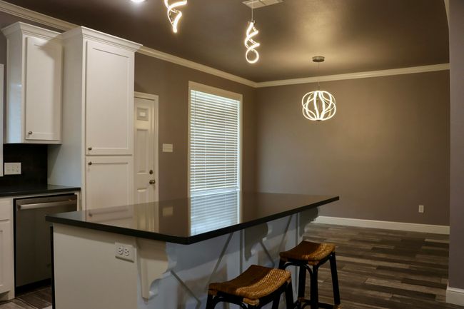 6952 24 Th St, House other with 3 bedrooms, 2 bathrooms and null parking in Lubbock TX | Image 6