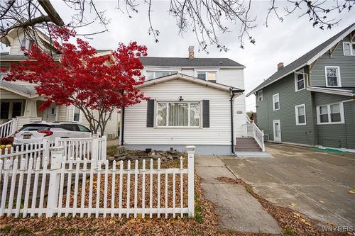 156 Parkwood Ave, Buffalo, NY, 14217-2806 | Card Image