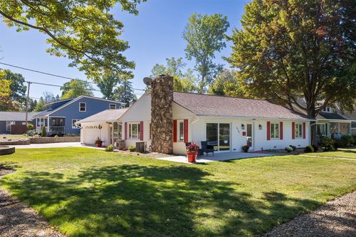 3705 Lochiel Ave, Erie, PA, 16505-1738 | Card Image