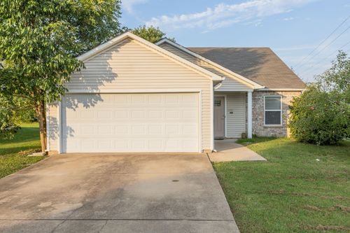 2761 Sutherland Dr, Thompsons Station, TN, 37179-5069 | Card Image