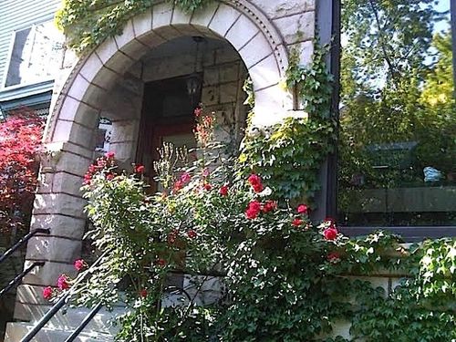 ph-622 Briar Pl, Chicago, IL, 60657-6662 | Card Image