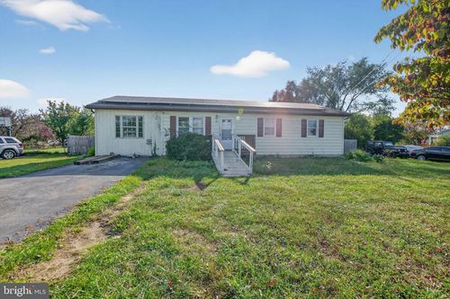 1730 Nadenbousch Ln, INWOOD, WV, 25428-3056 | Card Image