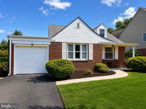 727 Cottage Rd, GLENSIDE, PA, 19038-5103 | Card Image