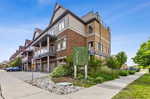 a1-70 Willowrun Dr, Kitchener, ON, N2A0J3 | Card Image