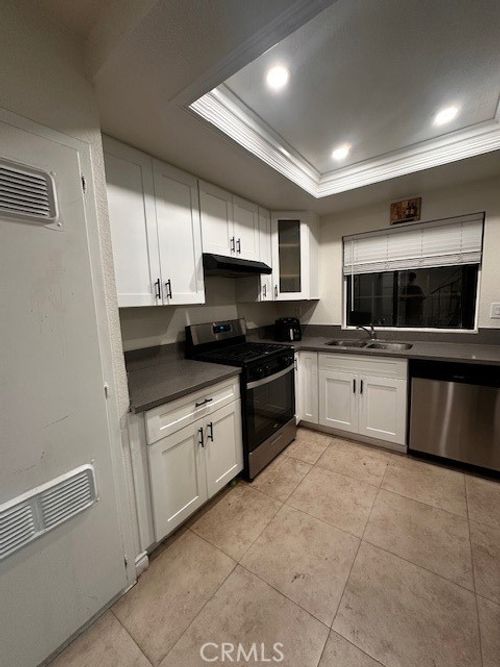 13772 Euclid St, Garden Grove, CA, 92843-3466 | Card Image