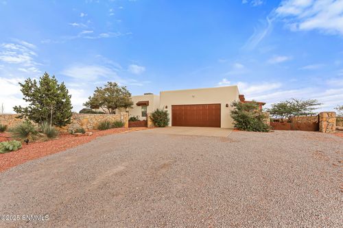 5890 Quesenberry Ln, Las Cruces, NM, 88007-4817 | Card Image