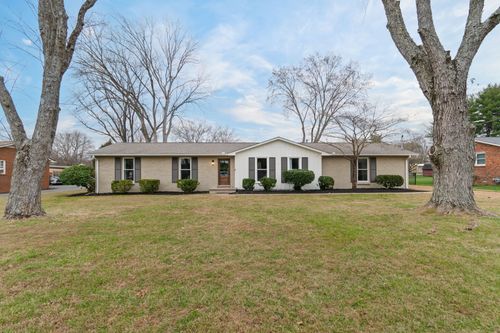 818 Chrisman Dr, Franklin, TN, 37064-2004 | Card Image