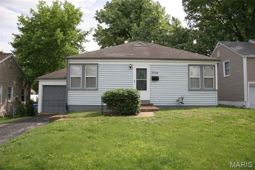 7716 Brocton Ct, Saint Louis, MO, 63121-4707 | Card Image
