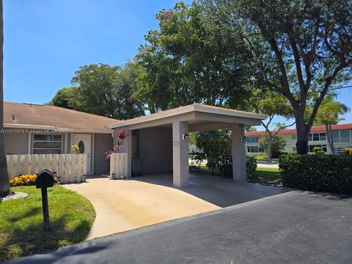 6723 Moonlit Dr, Delray Beach, FL, 33446-1633 | Card Image