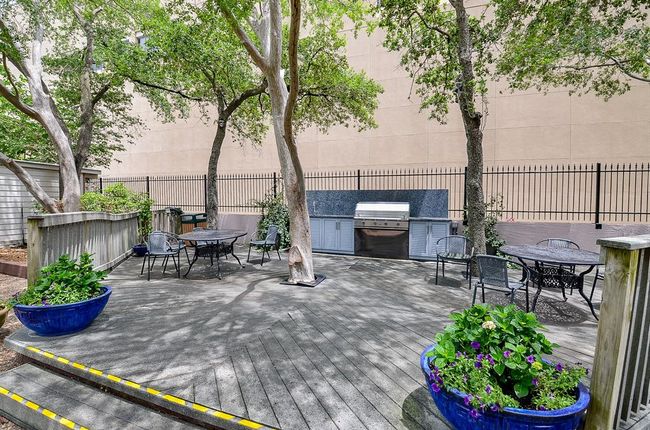 UNIT-805 - 5150 Hidalgo St, Condo with 2 bedrooms, 2 bathrooms and 2 parking in Houston TX | Image 29