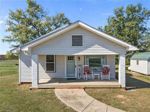 8119 Spearman Rd, Browns Summit, NC, 27214-9651 | Card Image