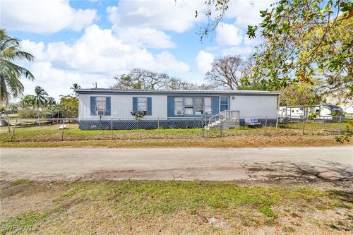 1160 Rewis Dr, CHOKOLOSKEE, FL, 34138 | Card Image