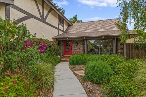 1504 Live Oak Ln, Santa Barbara, CA, 93105-4612 | Card Image