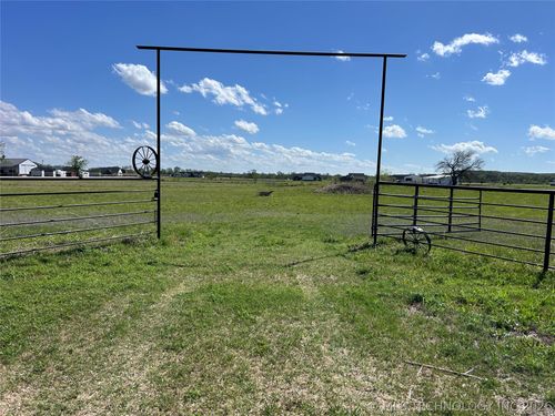 5236 W 181st St S, Mounds, OK, 74047-5646 | Card Image