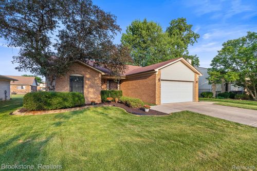 37746 Juniper Dr, Sterling Heights, MI, 48310-3949 | Card Image