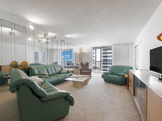 APT-1107 - 1370 S Ocean Blvd, Condo with 2 bedrooms, 2 bathrooms and null parking in Pompano Beach FL | Image 8