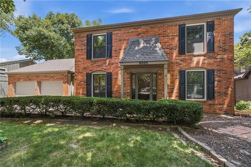 8009 Hallet St, Lenexa, KS, 66215-2485 | Card Image