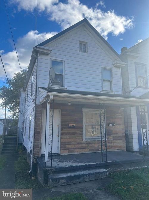 416 Winchester Ave, Martinsburg, WV, 25401-2608 | Card Image