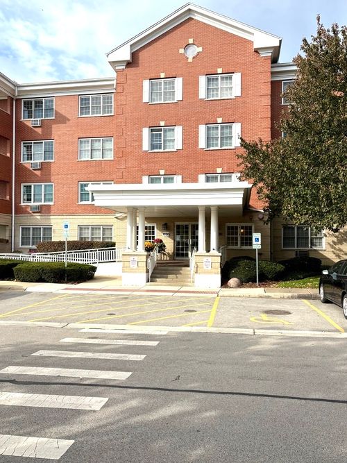 unit-305-1220 Depot St, Glenview, IL, 60025-2971 | Card Image