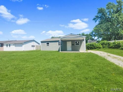 2 Saint Luke Ct, Cahokia, IL, 62206-1630 | Card Image