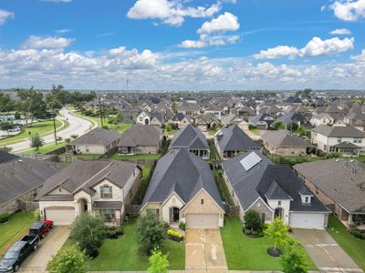 An amazing aerial view showcasing the home's distance to the Resort-Style Community Pool, Fitness Center and Playground. | Image 3