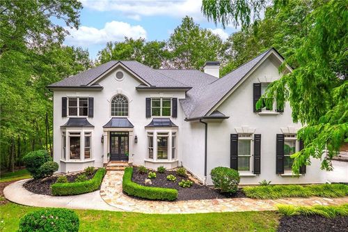 110 Valley Summit Ct, Roswell, GA, 30075-6816 | Card Image