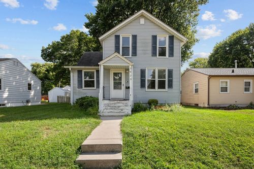 2925 Bellevue Ave, Bettendorf, IA, 52722-4541 | Card Image