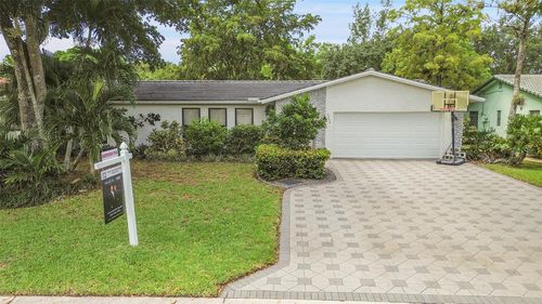 9254 Nw 13th Pl, Coral Springs, FL, 33071-6602 | Card Image