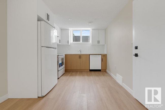 8713 149 St Nw, House other with 5 bedrooms, 4 bathrooms and null parking in Edmonton AB | Image 30