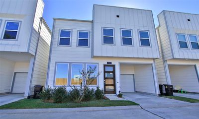 7711 Rainbow Close Lane, House other with 3 bedrooms, 2 bathrooms and null parking in Houston TX | Image 1