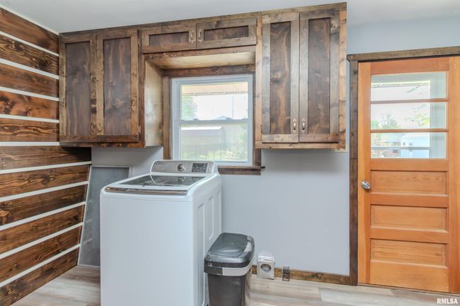 501 W High St, House other with 3 bedrooms, 2 bathrooms and null parking in Roanoke IL | Image 5