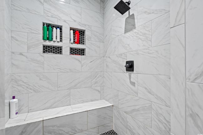 Full bathroom featuring tiled shower | Image 12
