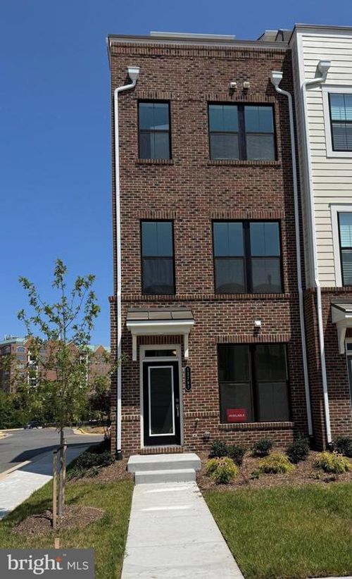 13817 Chrisswind Ave, WOODBRIDGE, VA, 22191 | Card Image
