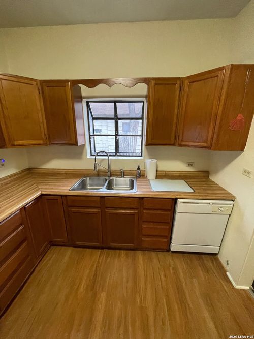 1921 Perez, San Antonio, TX, 78207 | Card Image