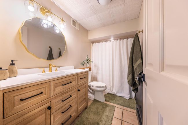 Full Bath Lower | Image 24