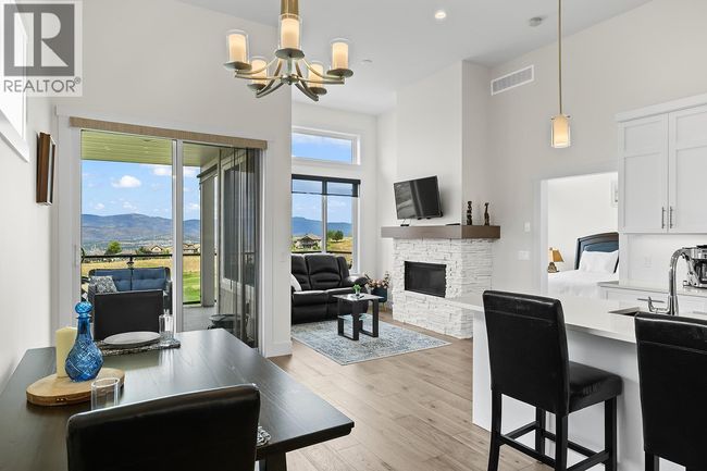 1436 Tower Ranch Dr, House other with 2 bedrooms, 3 bathrooms and 4 parking in Kelowna BC | Image 11