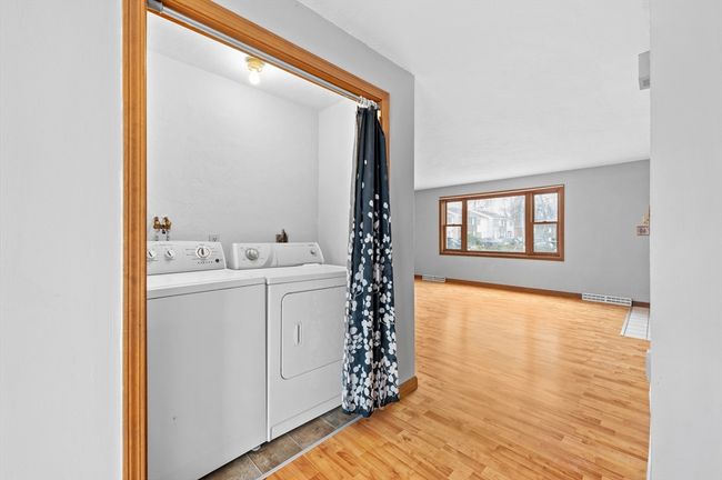 11 - 11 Highcrest Park, Condo with 2 bedrooms, 2 bathrooms and 2 parking in Webster MA | Image 8