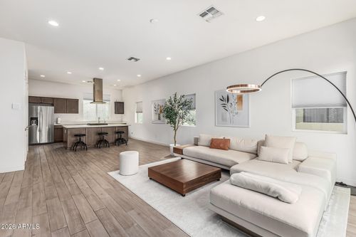 13-325 E Coronado Rd, Phoenix, AZ, 85004-1599 | Card Image