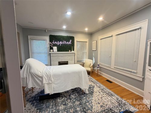 20200 Zion Ave, Cornelius, NC, 28031-8546 | Card Image