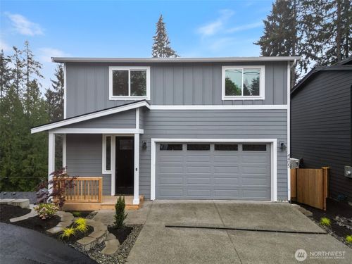 c-2312 75th St Se, Everett, WA, 98203-5432 | Card Image