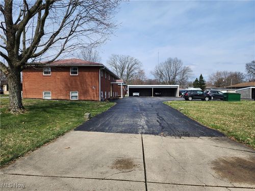 352 Meadowbrook Avenue, Boardman, OH, 44512 | Card Image