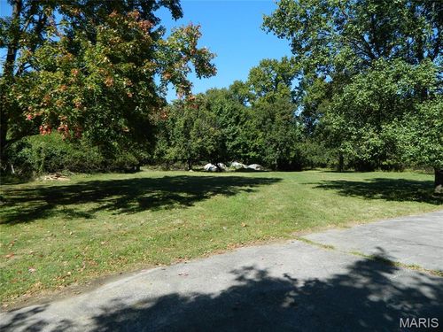 19 Chamblee Lane, Creve Coeur, MO, 63141 | Card Image